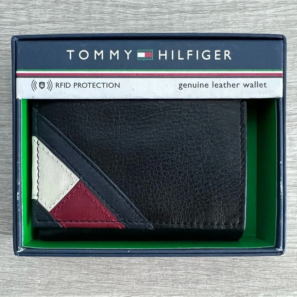Tommy Hilfiger Men's Orson II Angled Flag Trifold Leather Wallet